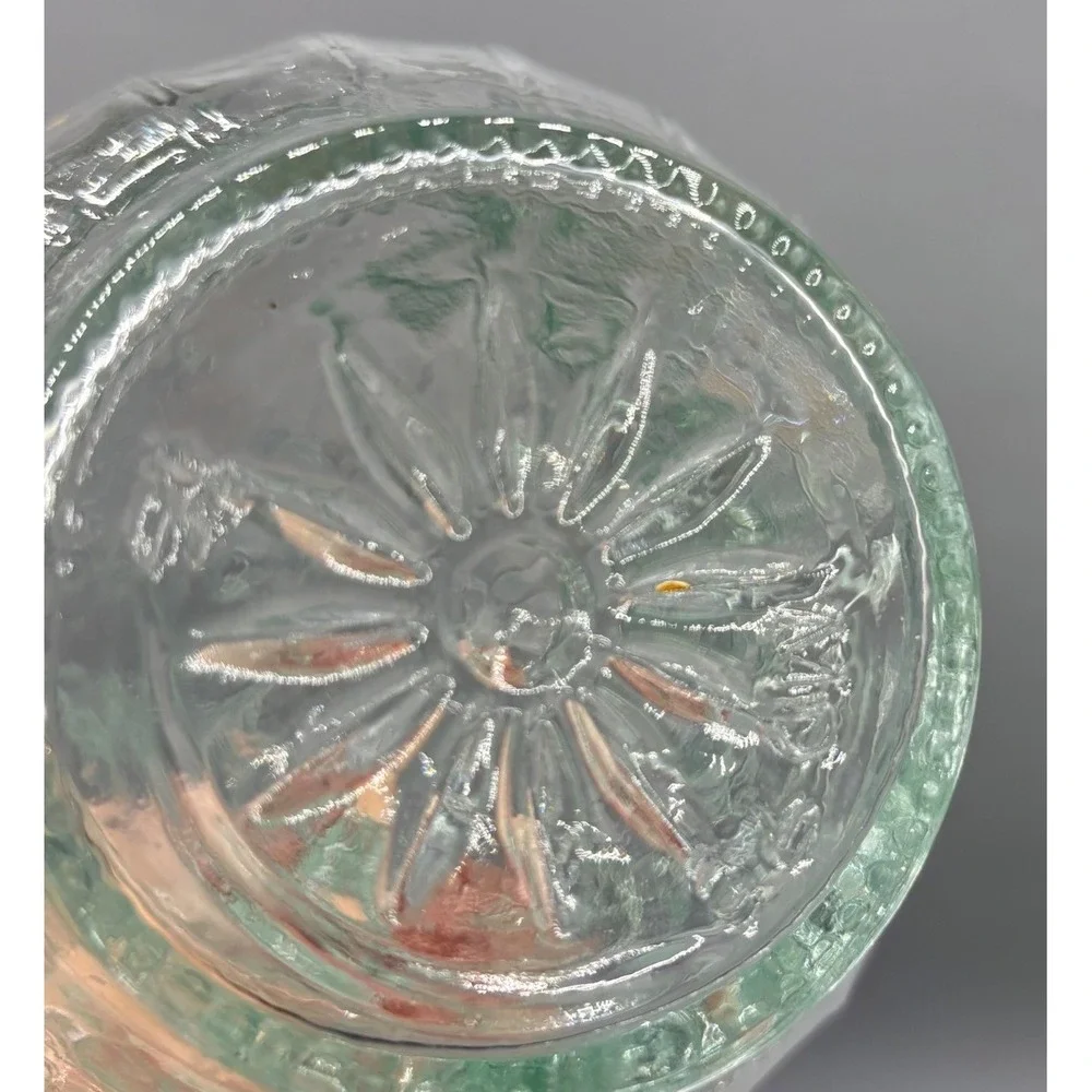 Vtg Mogen David Embossed Glass Cruet Decanter Stopper Sunburst Pattern Green‎
